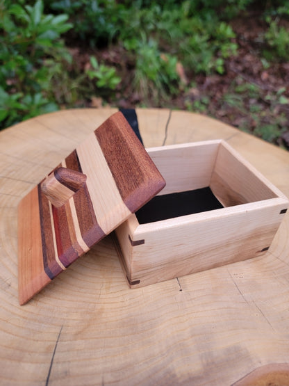Small wood box