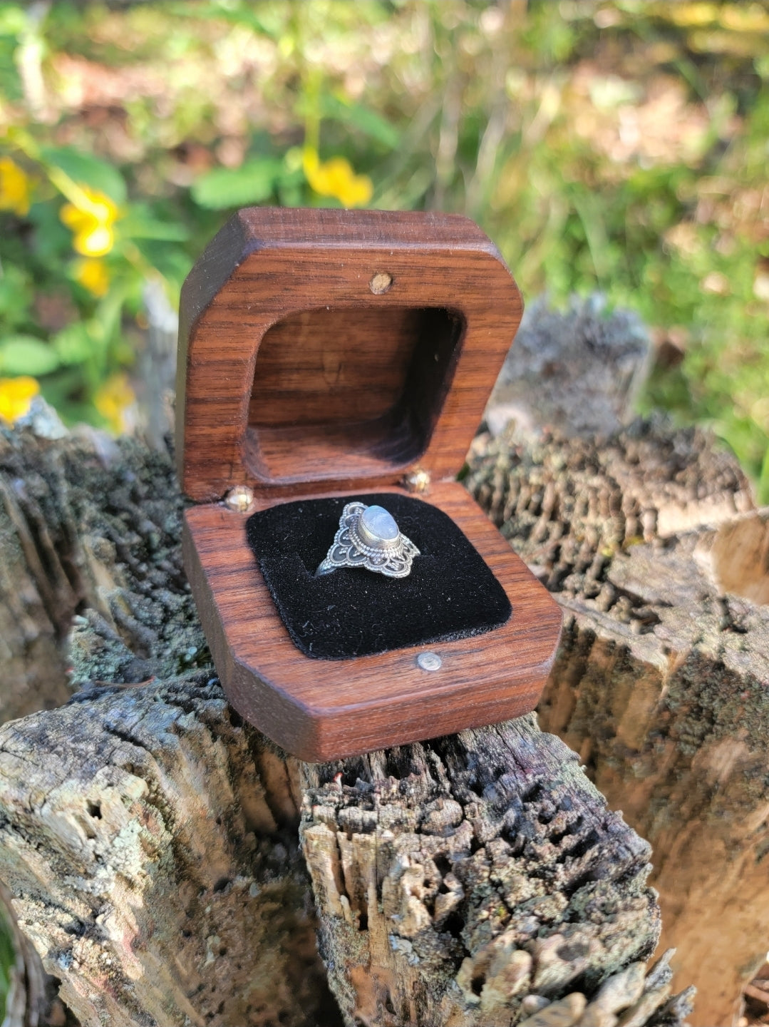Ring box