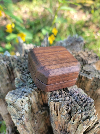 Ring box